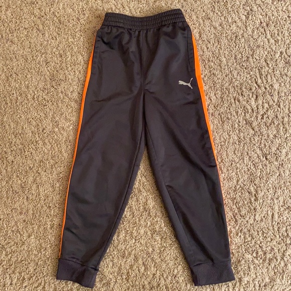Boys Puma gray track pants - Picture 1 of 5